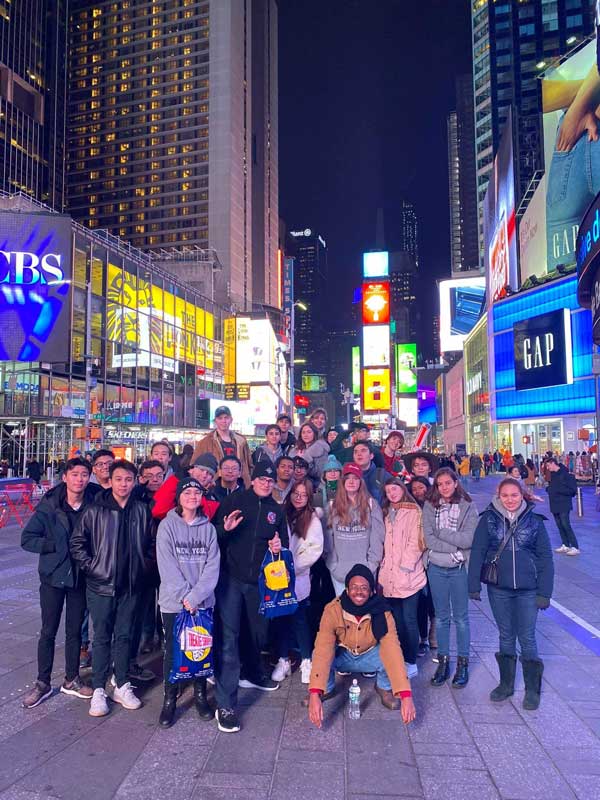 banff-students-in-new-york